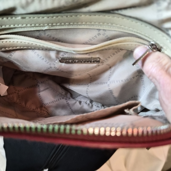 Steve Madden Red Crossbody Bag - Picture 10 of 11